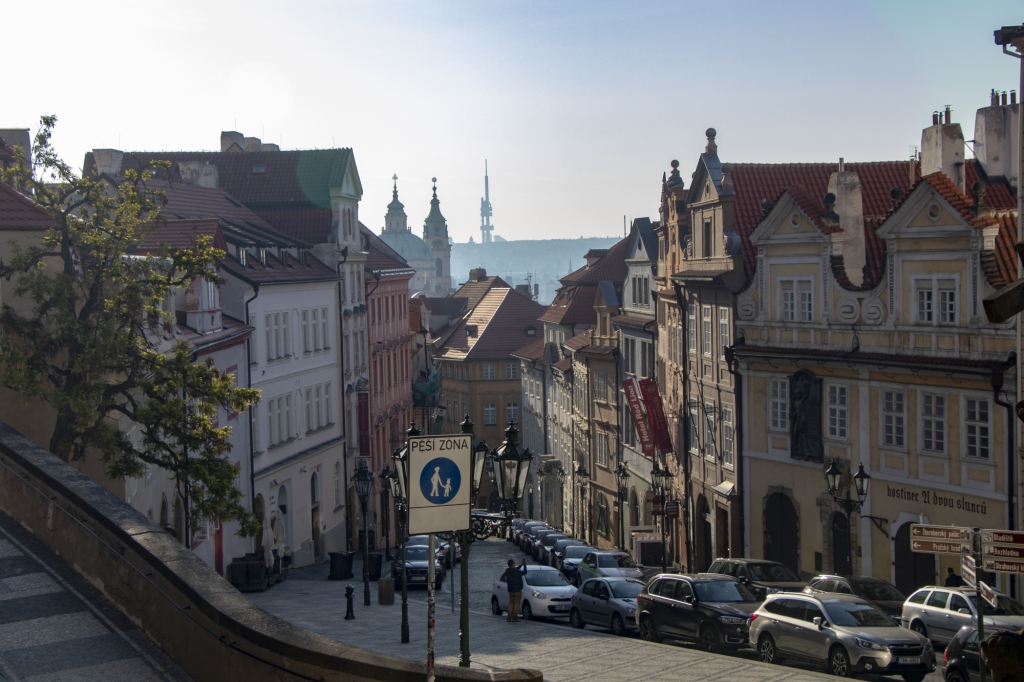 Časné ráno v centru Prahy